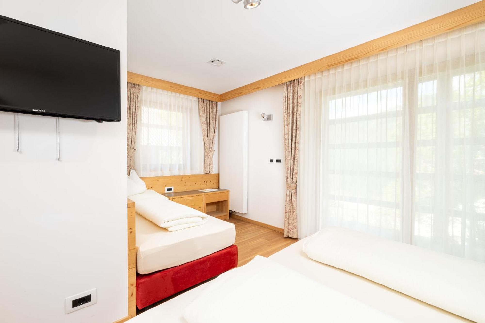 Ciasa Sopla Apartment Сан Касиано Екстериор снимка